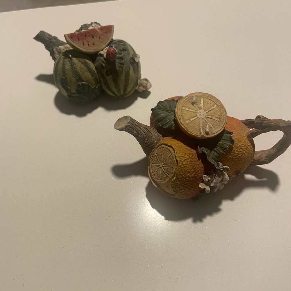 3 inch Resin Miniature Orange Kettle & Watermelon Kettle